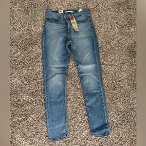Levi 311 Jeans NWT